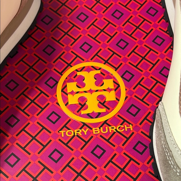 Tory Burch vintage nylon sneaker plain weave clr;malva-/orzo/pink moon. ordA(21) - Picture 3 of 9